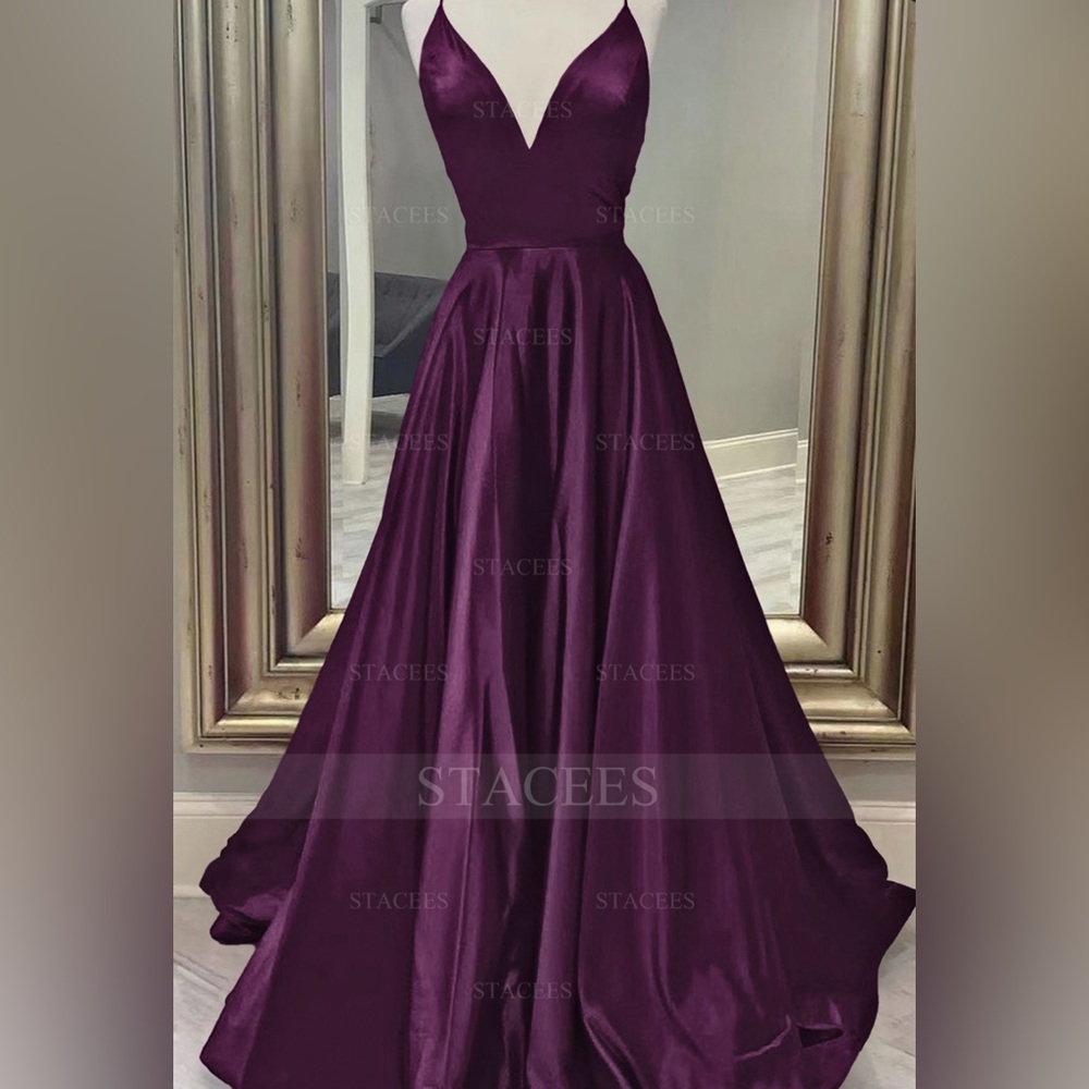 Grape Prom/Bridal Dress Size 6 NWT